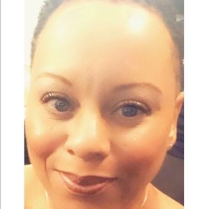 Meet your Posher, Alisa